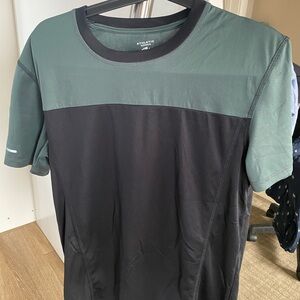 Athletic Works Green and Black Short Sleeve Tee